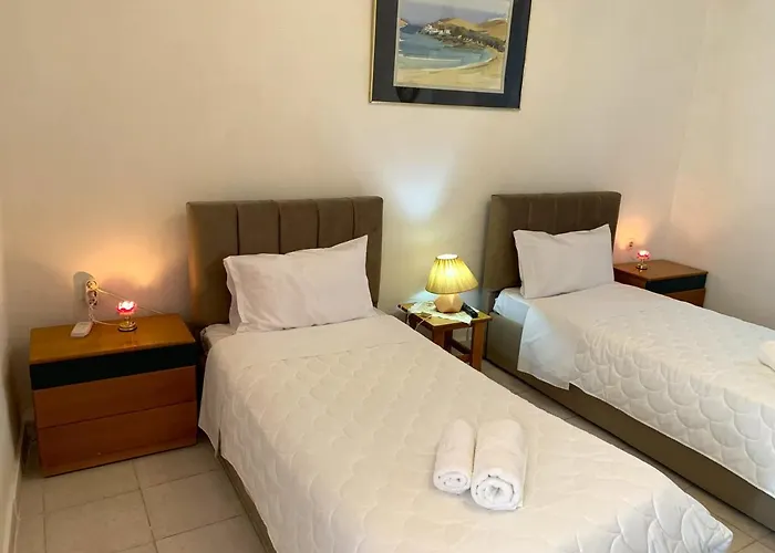 Aleko\'S Apartment Double Room